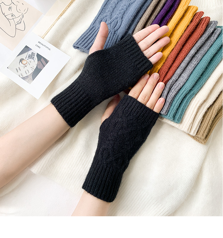 Unisex Sweet Simple Style Solid Color Gloves 1 Pair display picture 31