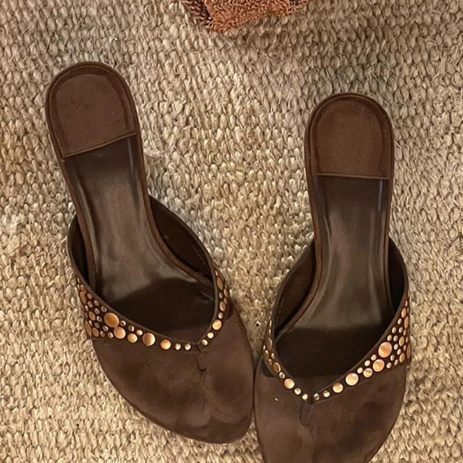 Suede mule with studs