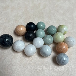 ��ɫ��ʯ������Ȼ��ʯ�{�����������˰�������ʯ�ְѼ�������Ħ