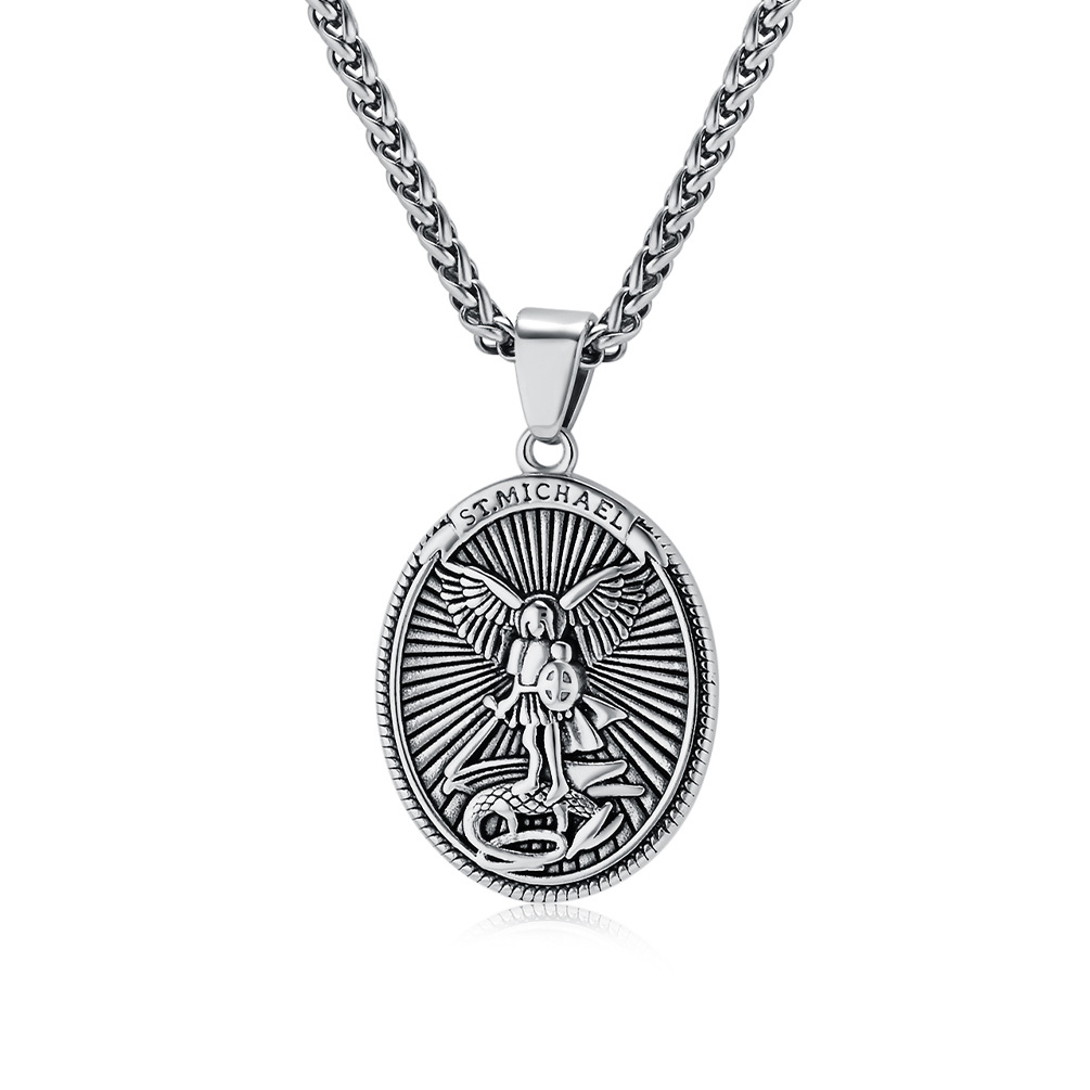 Grensoverschrijdende Europese en Amerikaanse mode: retro ketting van de aartsengel Michaël van titaniumstaal met ovaal schild._voghion.com