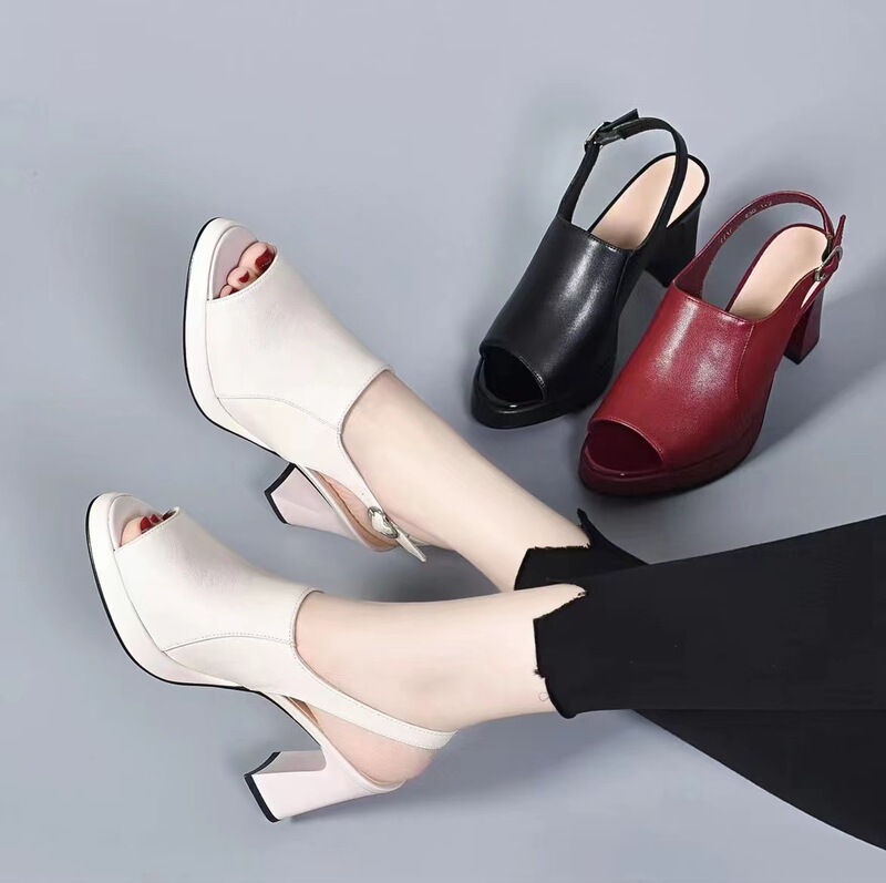 2026 Summer New Style Peep-Toe Shoes, Waterproof Platform Sandals, Leather High Heels, Thick-Soled Casual Spring and Summer Chunky Heels, Rubber 2026 Summer New Style Peep-Toe Shoes, Waterproof Platform Sandals, Leather High Heels, Thick-Soled Casual Spring and Summer Chunky Heels, Rubber