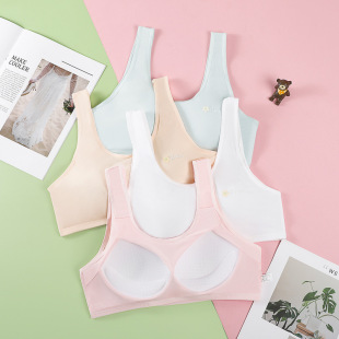��Ů�l���ڼӴ�a����һ�wʽ�̶��ֱ���Ů�����س����ЌW�����ı�