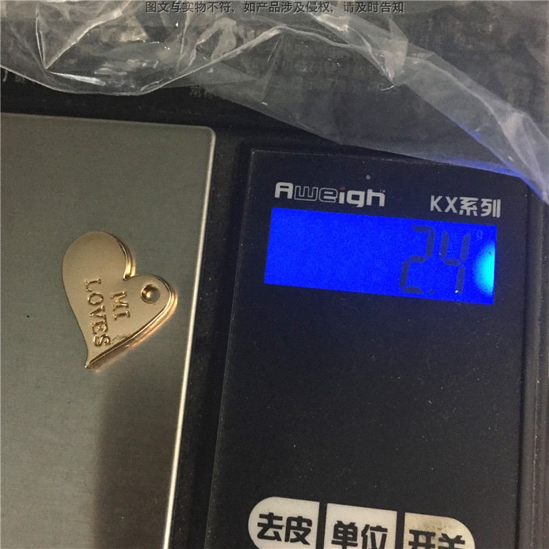 厂家情侣礼品新款玻璃瓶吊牌 love爱心形饰品 小饰品吊坠