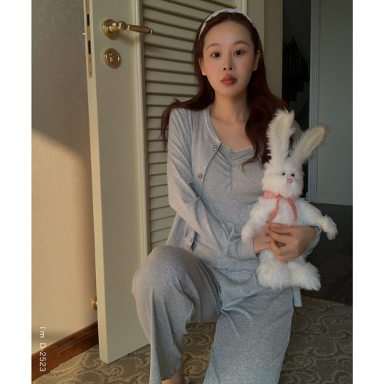 Du Xiaozhai water feeling moisturizing. Mask Clothes Three-piece Pajamas Women's Spring Autumn and Winter Long-sleeved Thick Velvet 2024