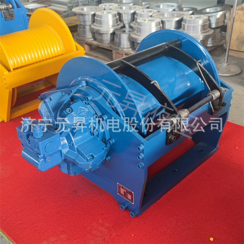 Малая гидравлическая лебедка для автомобильного крана для подъема и буксировки судов-драглайнеров с подъемным оборудованием