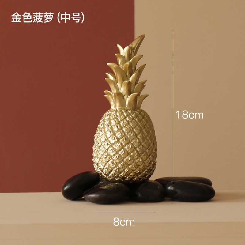 北欧の軽い豪華な金色の樹脂の工芸品は客間のレストランの格子の棚の玄関の酒の棚のテレビのキャビネットの装飾品を並べます。|undefined