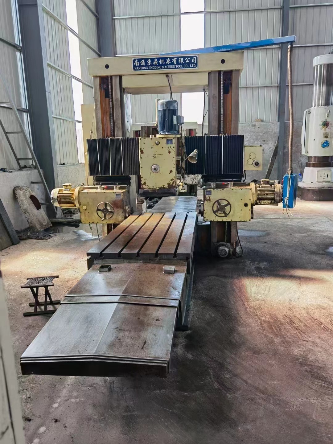 转让二手南京通鼎1.2x2米龙门铣二手南京通鼎龙门铣