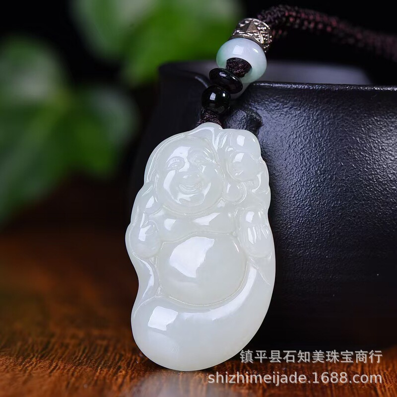 新疆と田玉の青白玉のピシュピストのペンダントの平安ピシュピストの玉器のペンダントの卸売り|undefined