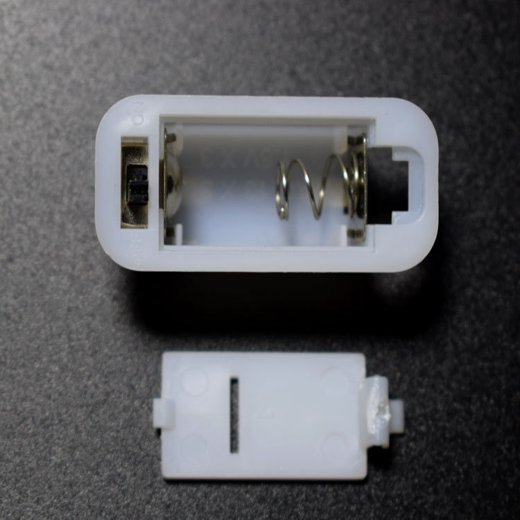3-Section Ag13 Button Battery Box Lr44 White with Switch 4.5V Toy Plastic Shell Durable