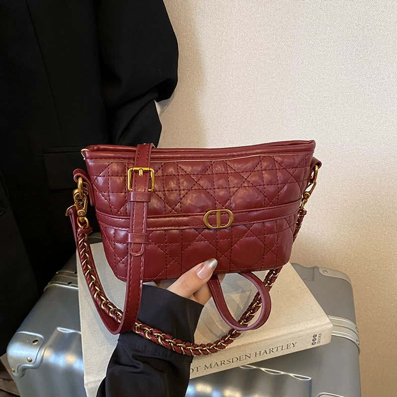 Плечевая сумка (в стиле Chanel) ретро с ромбовидной стёжкой, маленькая, 24×13×8,5 см