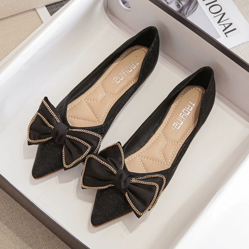 Туфли-балетки с острым носком для женщин, новинка 2024 года, с бантом, маленькие размеры 33-34, большие размеры 41-43, мягкие лоферы на удобной подошве.