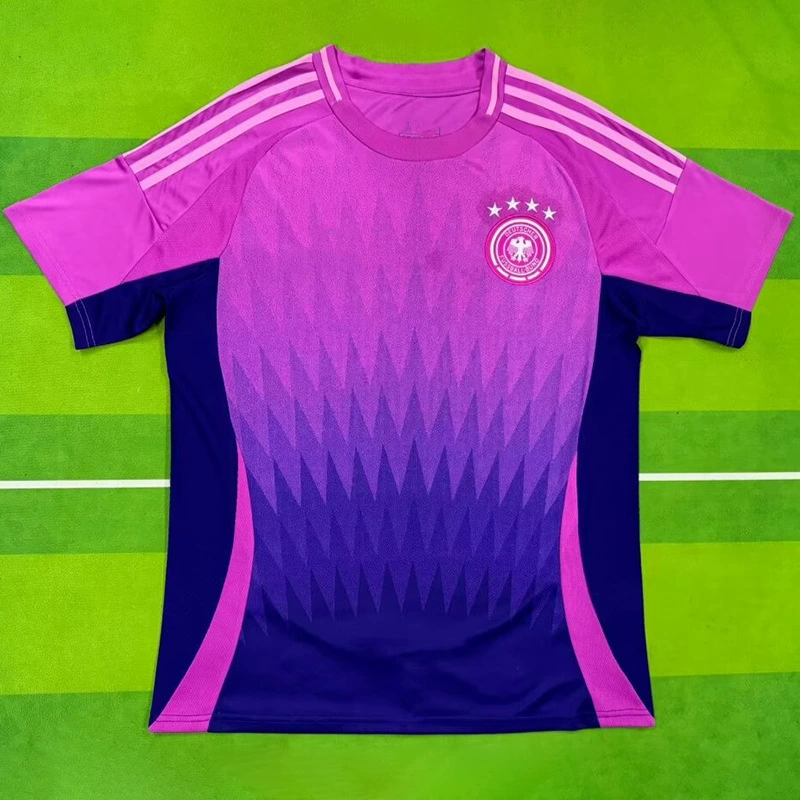 Футбольная форма Blue Cross Chivas Aston Villanovokusen Feyenoord Notts Forest свитер/майка?