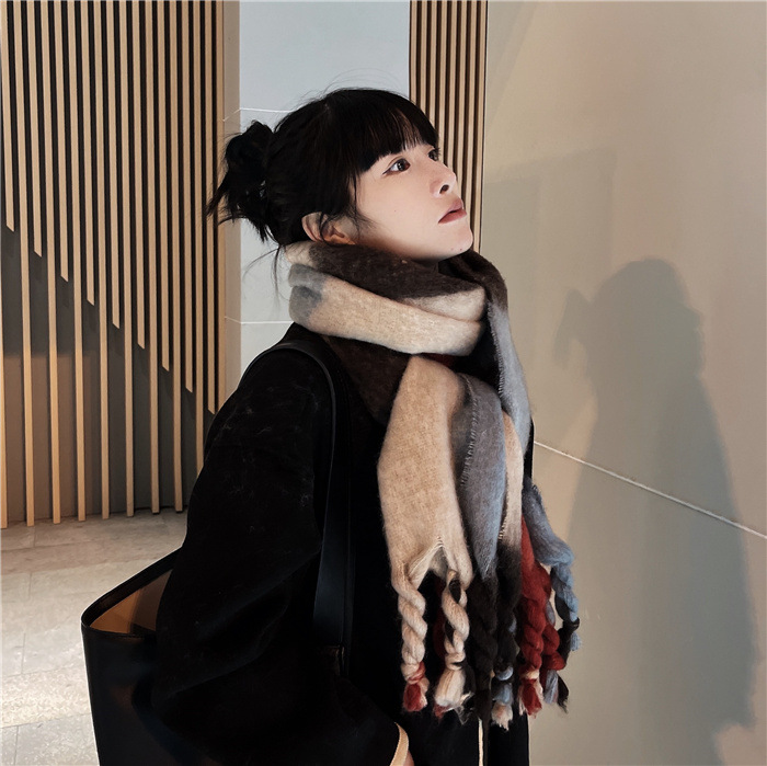 Korean Ins2023 new winter geometric color gradient mohair fringe scarf for women's shawl with two necklaces_voghion.com