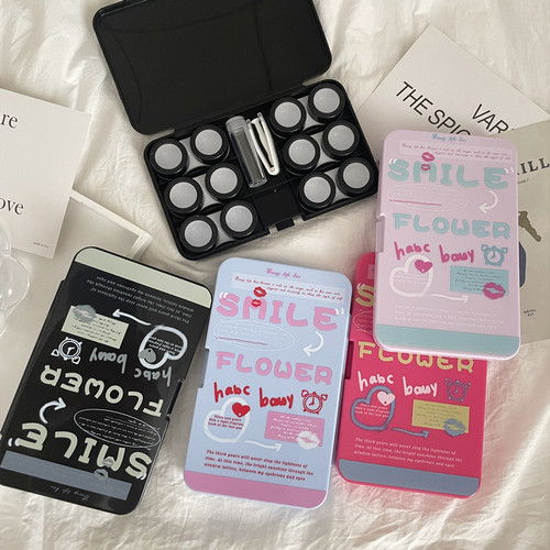 American-style creative text lens case, simple and portable contact lens case companion care box, six pairs of lenses in one pack