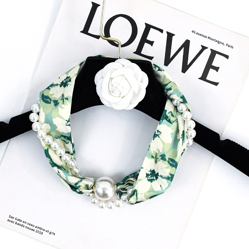 Nueva versión coreana de nicho de alto nivel de perlas hebilla de succión collar de perlas bufandas de seda versátil bufandas de seda