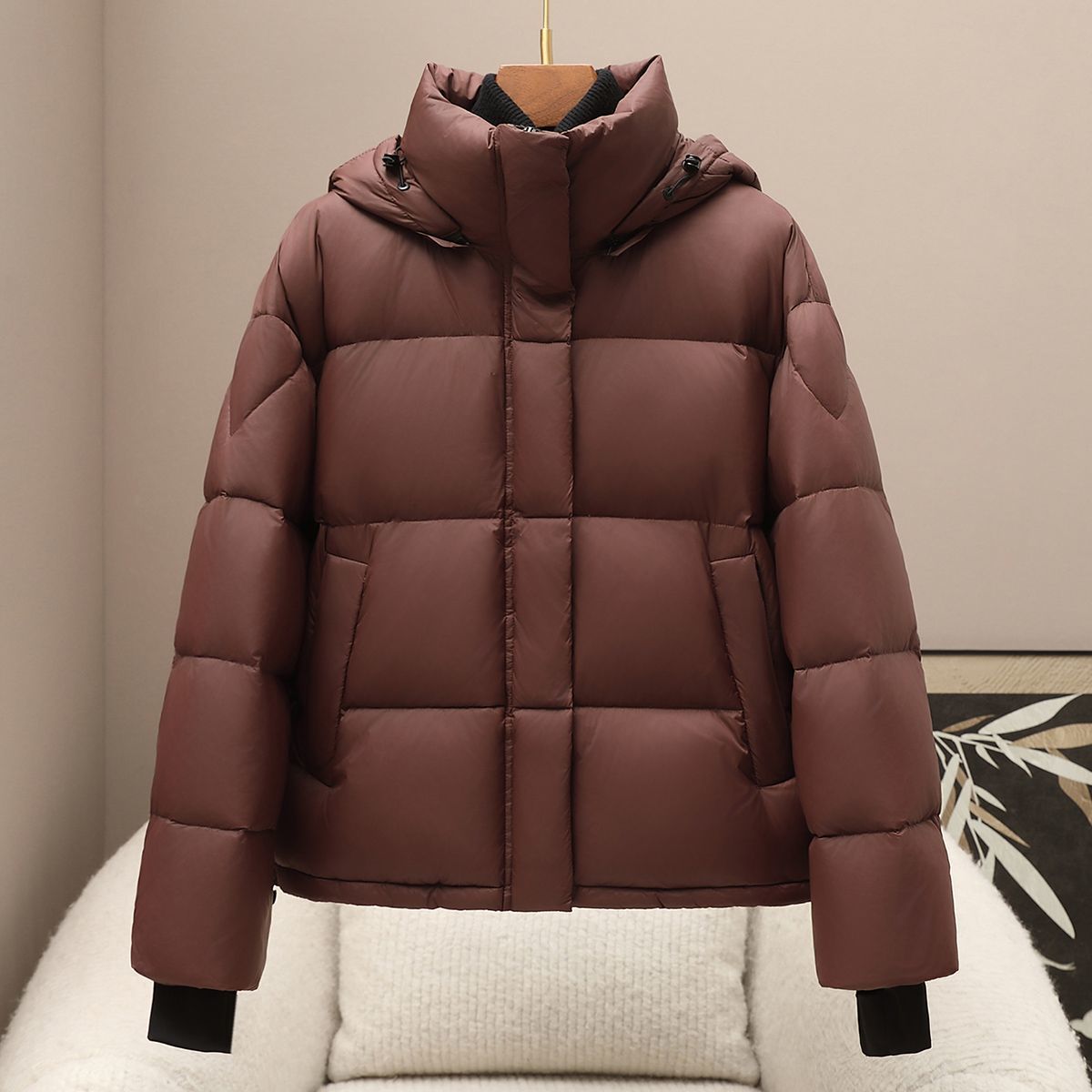 Long-Term Availability 2025 Autumn and Winter New Products 85 Duck down Loose down Jacket Women's Fashion Design Hooded Warm Jacket