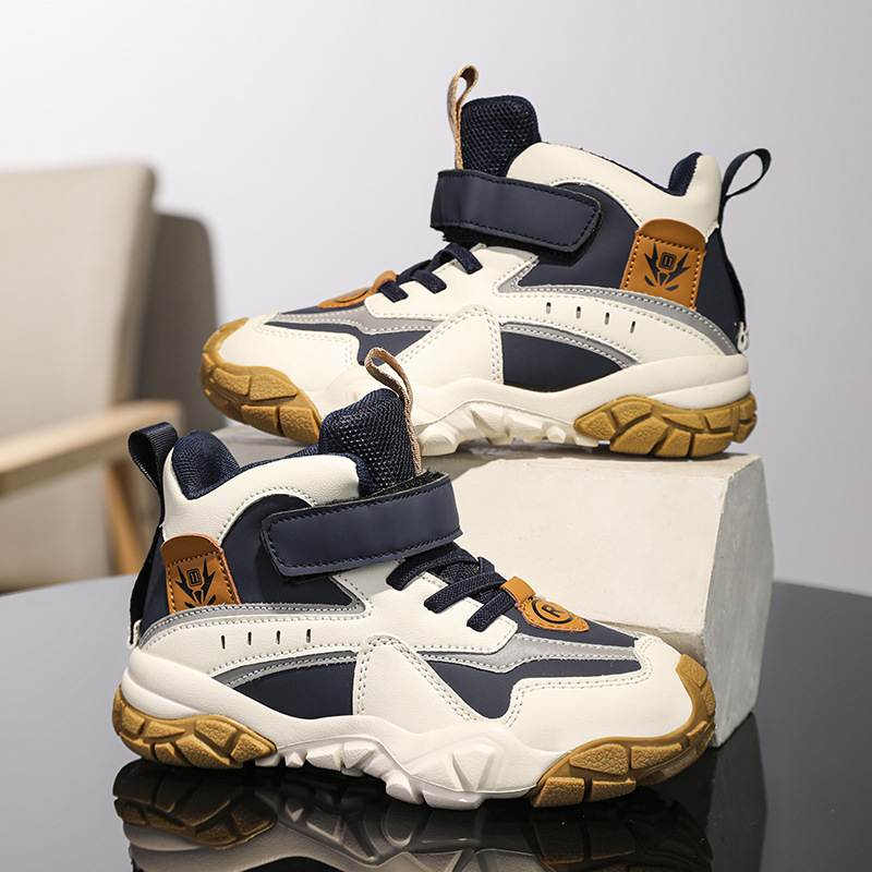 Ребенок спортивной обуви 2024 осенью и зимой новый тепло мальчиков мокасины девочки дамиан обувь дикий Папа