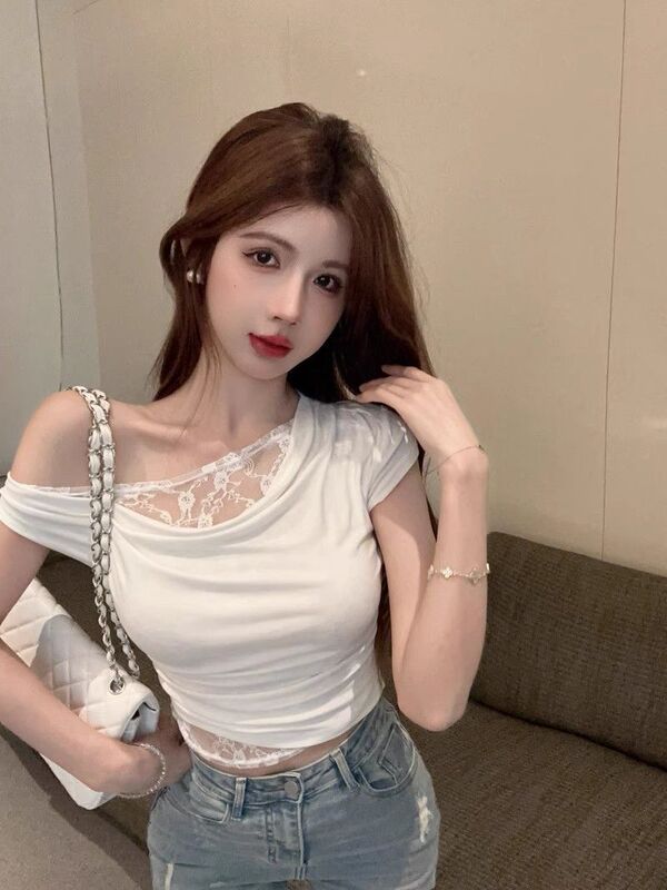 Pure Desire Sweet Hot Girl One-Shoulder Short-Sleeved T-Shirt Women's Summer 2025 New Outerwear Lace Spliced Swing Collar Top Pure Desire Sweet Hot Girl One-Shoulder Short-Sleeved T-Shirt Women's Summer 2025 New Outerwear Lace Spliced Swing Collar Top