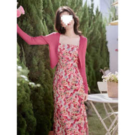 新中式油画风套装女2025春夏季针织开衫包臀吊带碎花连衣裙两件套