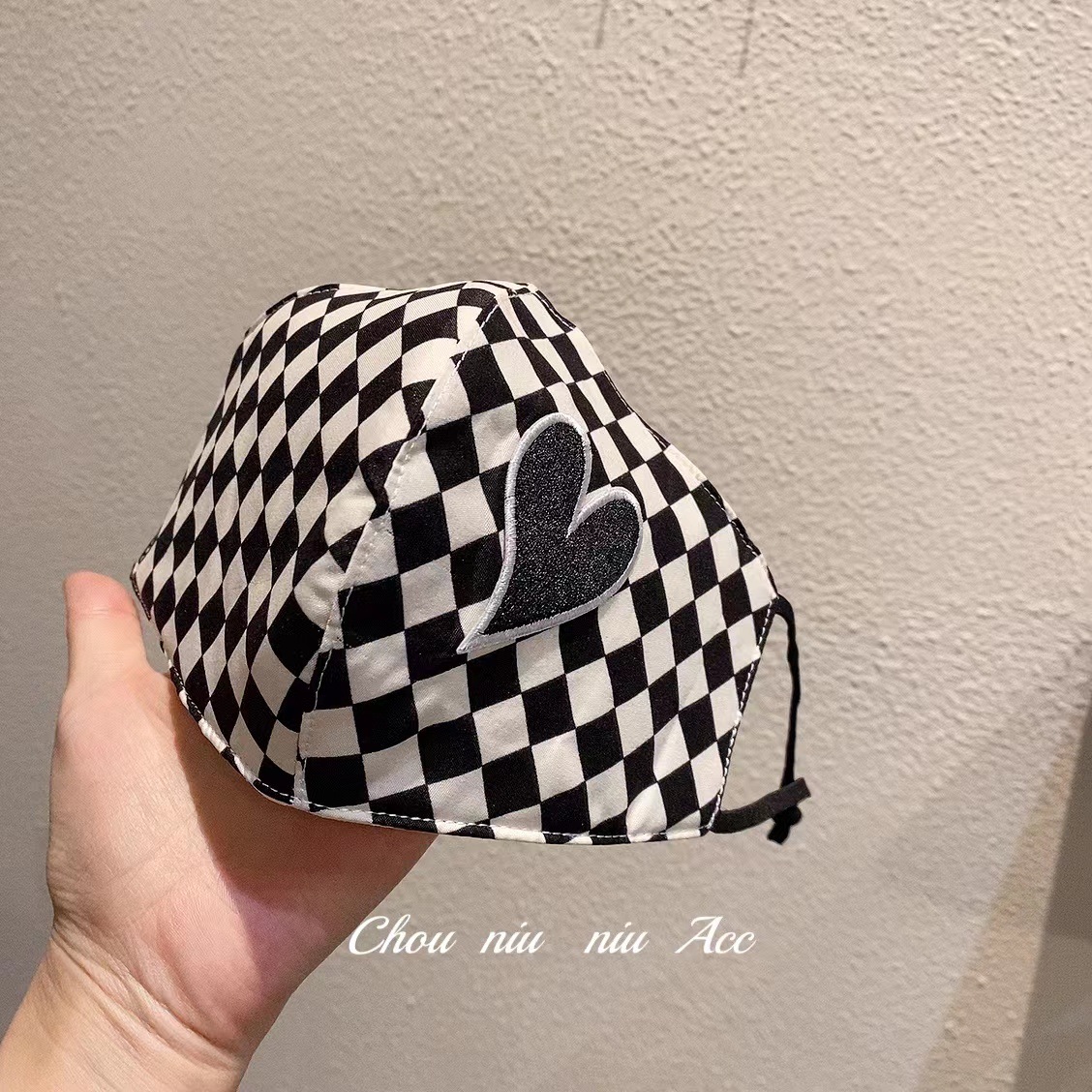 黑白格棋盘格可爱桃心秋冬款护眼角口罩外出面罩