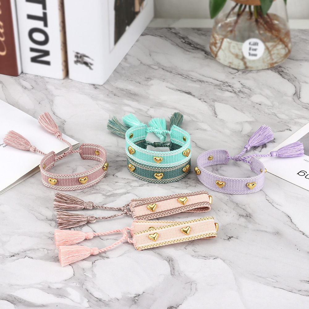 8g Weight Bracelets Classification Polyester Chain Material 1 Piece Quantity Holiday, Daily Occasion Polyester Material Heart Shape Pattern Women's Gender Knitting, Tassel Design Casual, Simple Style Style Casual Simple Style Heart Shape Polyester Wholesale Bracelets 2