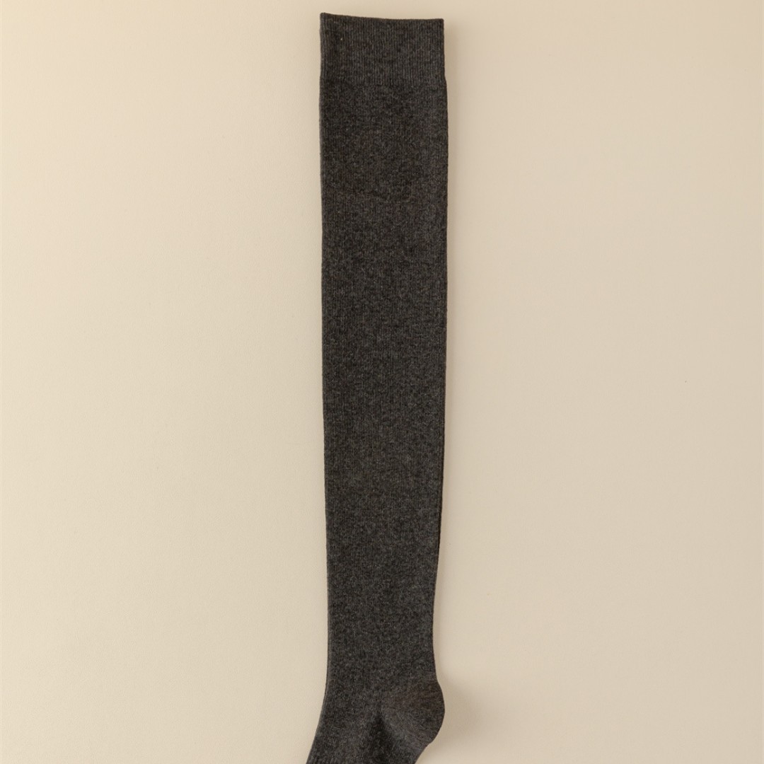 Otoño e invierno sin hueso anti-pilling calcetines de rodilla presión que forma la pierna delgada basada en una máquina calcetines de rodilla de mujer