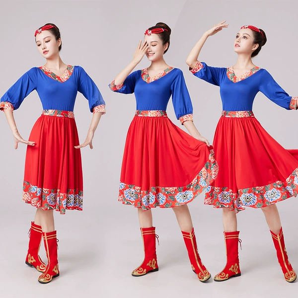 Blue clothes+red skirt