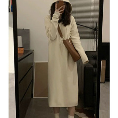 2025秋冬新款连帽显瘦针织连衣裙子女配大衣宽松打底内搭毛衣长裙