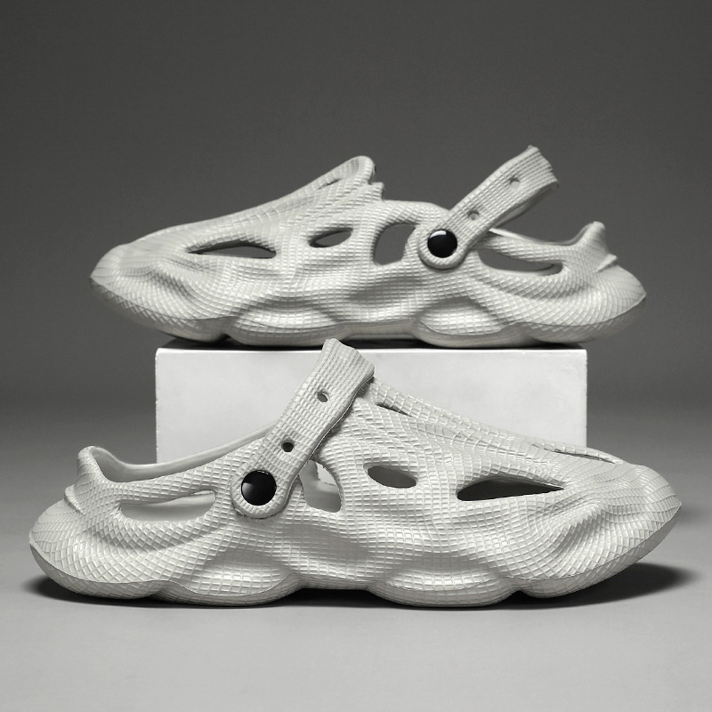 Pantuflas zapatos con agujeros en el exterior de verano Sandalias de playa al aire libre para hombres Sandalias al aire libre para hombres nuevos