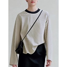 2025秋季新款韩版气质范条纹圆领百搭长袖T恤女装宽松显瘦上衣潮