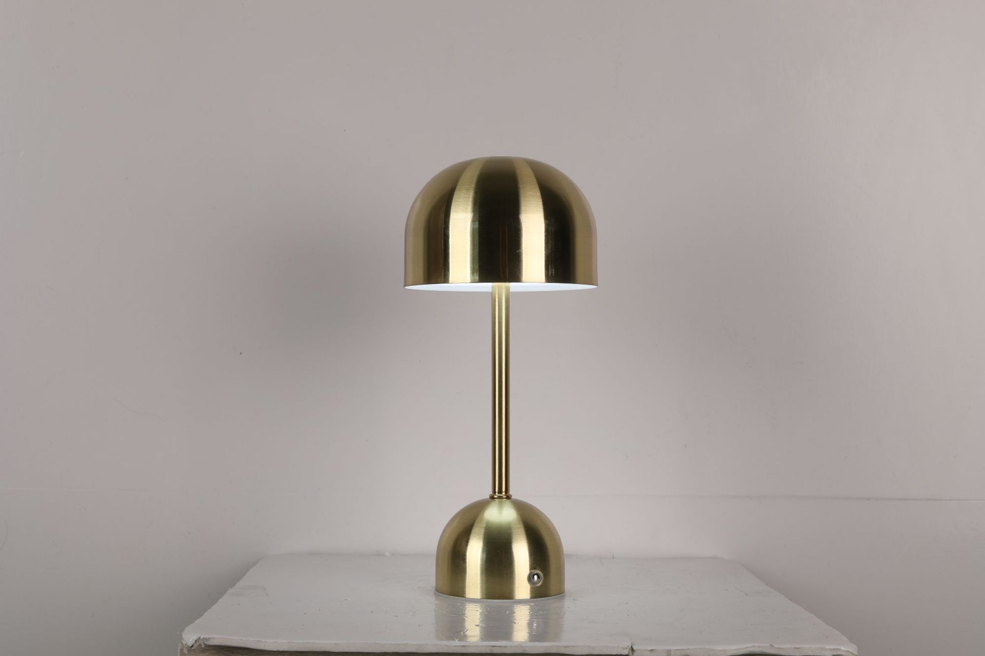 Bar retro recargable transfronteriza dormitorio estudio decoración de escritorio luz de noche fuente fábrica venta al por mayor transfronteriza caliente