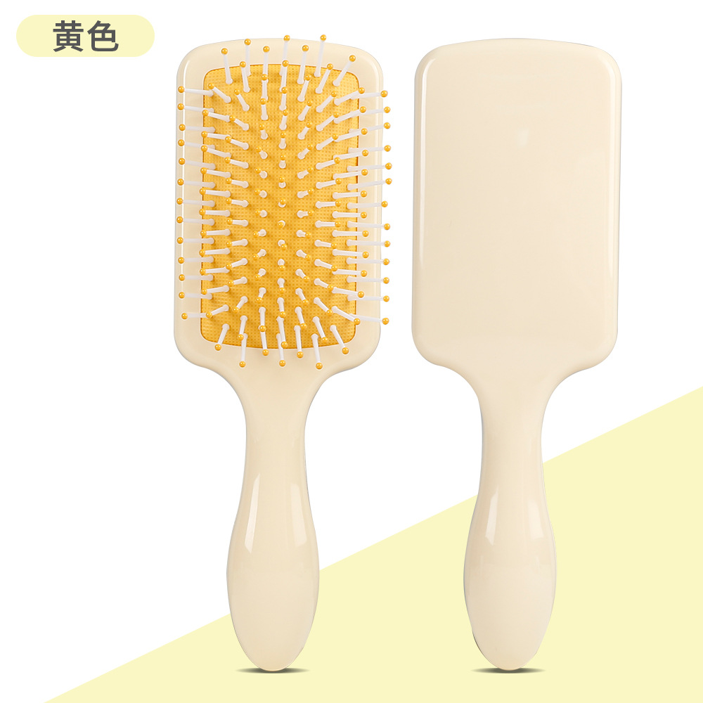 밝은 노란색