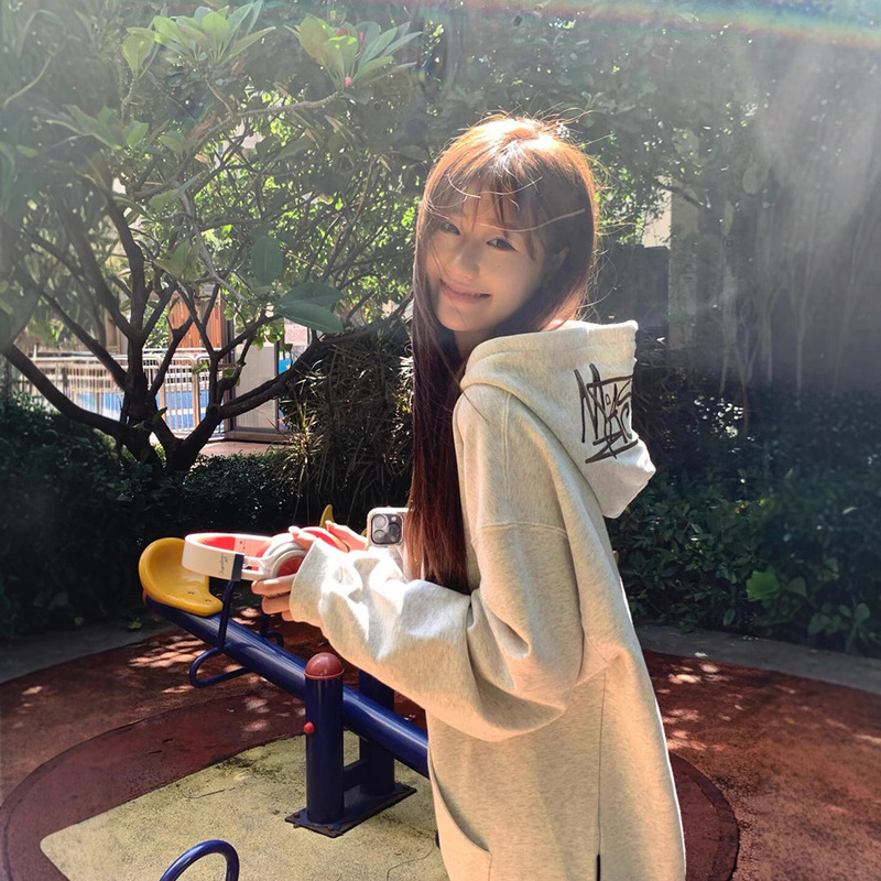 American-Style Hooded Sweatshirt for Petite Women, New Spring/Autumn 2026 Pullover, Loose and Casual Style, Embroidered Hoodie American-Style Hooded Sweatshirt for Petite Women, New Spring/Autumn 2026 Pullover, Loose and Casual Style, Embroidered Hoodie