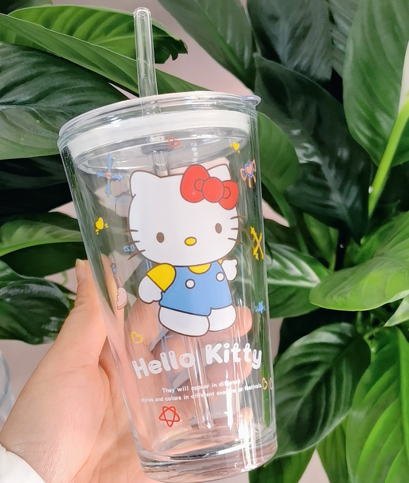 Sanrio vidrio red paja roja taza chica corazón escala taza de leche bebida jugo INS estilo leche taza de té con tapa
