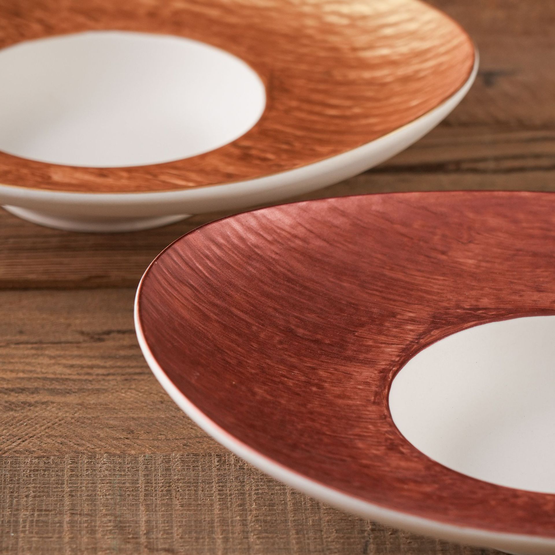 Cuenco de cerámica esmerilada pintado a mano Plato de restaurante de estilo occidental Plato de postre de sashimi de forma especial Vajilla de cerámica para el hogar de hotel de alta gama