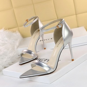 528-A1 European and American wind fashion contracted fine with high heels pointed peep-toe word single shoes with high