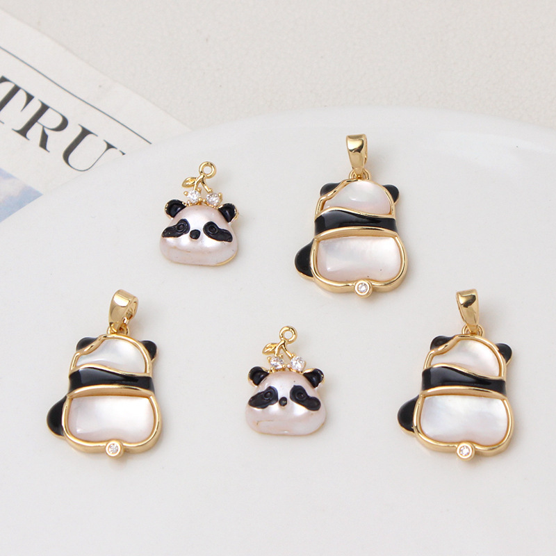 18K Real Gold Electroplated Natural Mother-Of-Pearl Cute Cartoon Red Panda Pendant DIY Bracelet Necklace Earrings Material