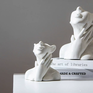 Nordic Style White Porcelain Art Ceramic Vase Decoration with Human Face Pattern for Home Decoration