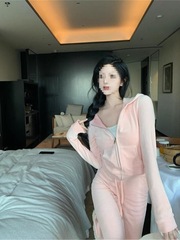 粉色丝绒连帽卫衣外套女秋季穿搭套装休闲修身裤子直筒长裤两件套