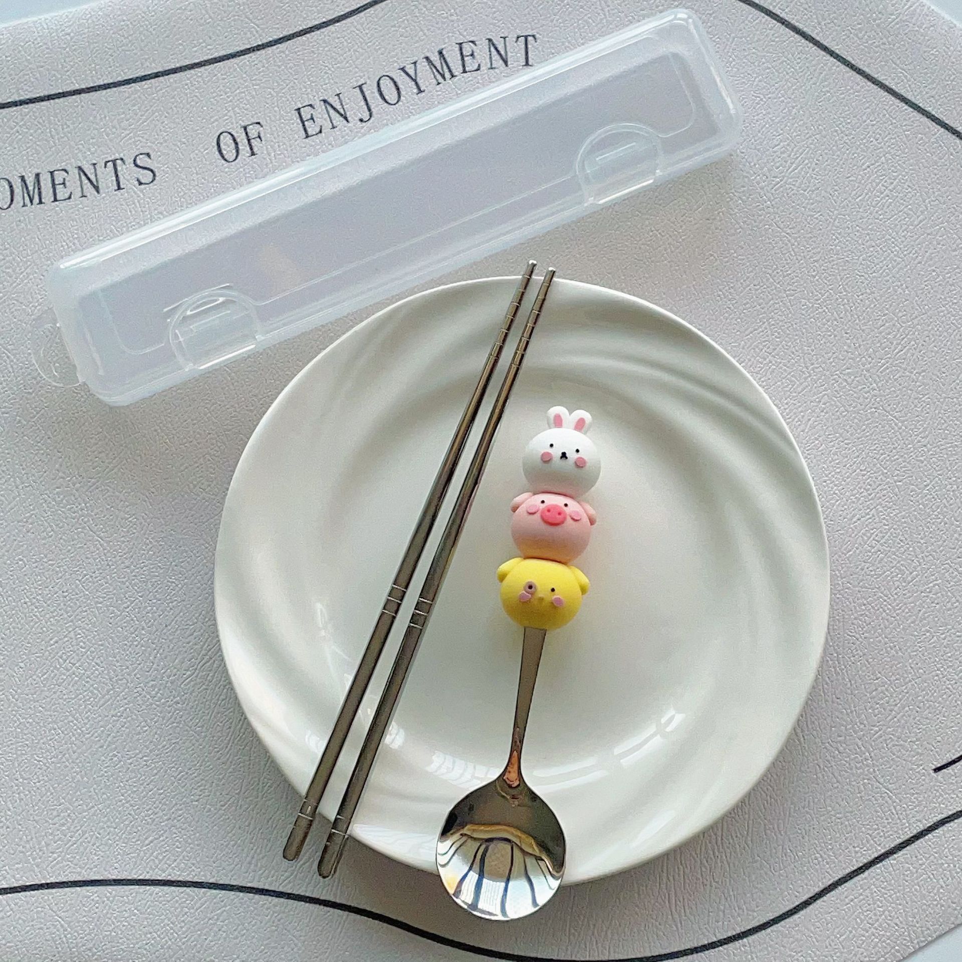 쌓인 토끼 숟가락 젓가락 2 종 세트