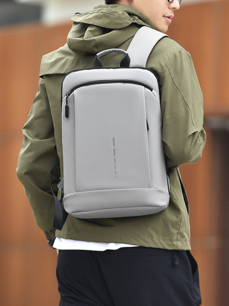 Capacious casual laptop