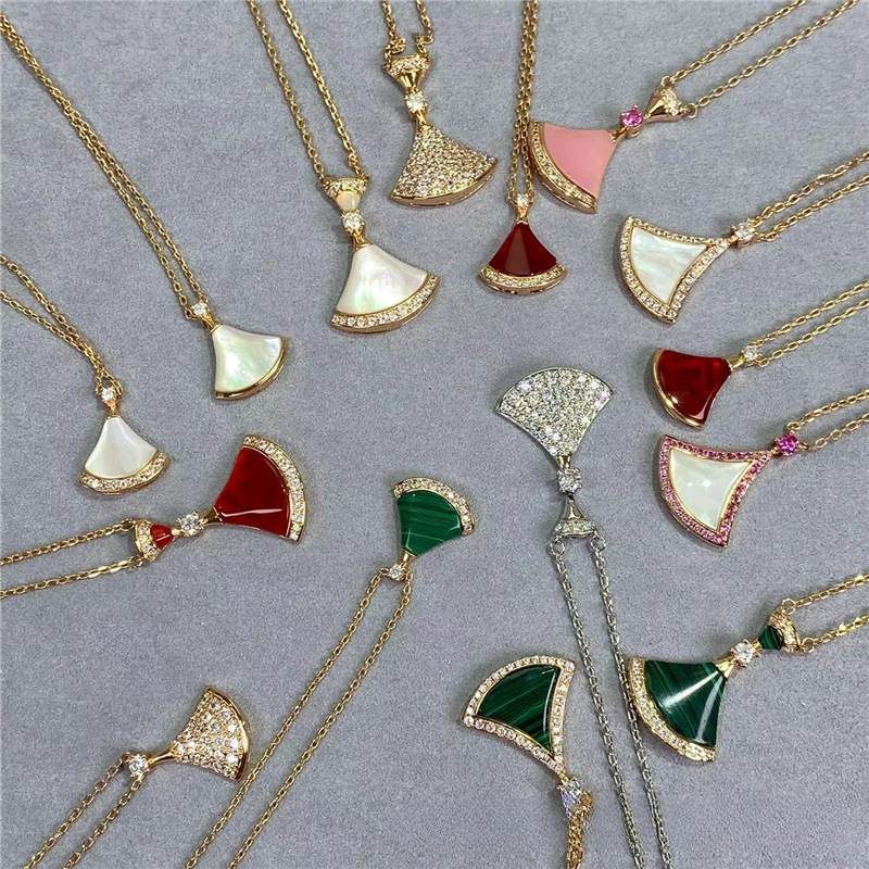 High-End Gold-Plated Mini Dress Necklace 18K Rose Gold Turquoise Fan-Shaped Pendant Light Luxury White Mother-Of-Pearl Fan Clavicle Chain High-End Gold-Plated Mini Dress Necklace 18K Rose Gold Turquoise Fan-Shaped Pendant Light Luxury White Mother-Of-Pearl Fan Clavicle Chain
