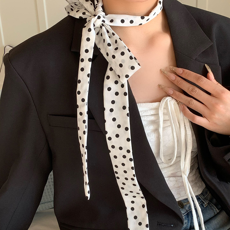 Buñuelo de seda de mujer ins punto de onda delgado estrecho de alta sensación corbata pequeña correa de cinturón envuelto en bolsa correa de pelo