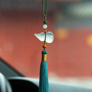 Natural chalcedony agate gourd car pendant car pendant Jade rearview mirror car pendant