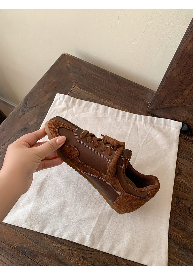 Giày sneaker nữ da cừu phối màu, đế cao su, tăng chiều cao bên trong 5 cm, kiểu retro — Màu nâu (cao hơn 5cm bên trong) có sẵn, Màu nâu (cao hơn 5cm bên trong) đã sẵn sàng để bán, Màu đen (cao hơn 5cm bên trong) có sẵn hàng, Màu đỏ (tăng thêm 5cm bên trong) hàng sẵn có chi tiết 26