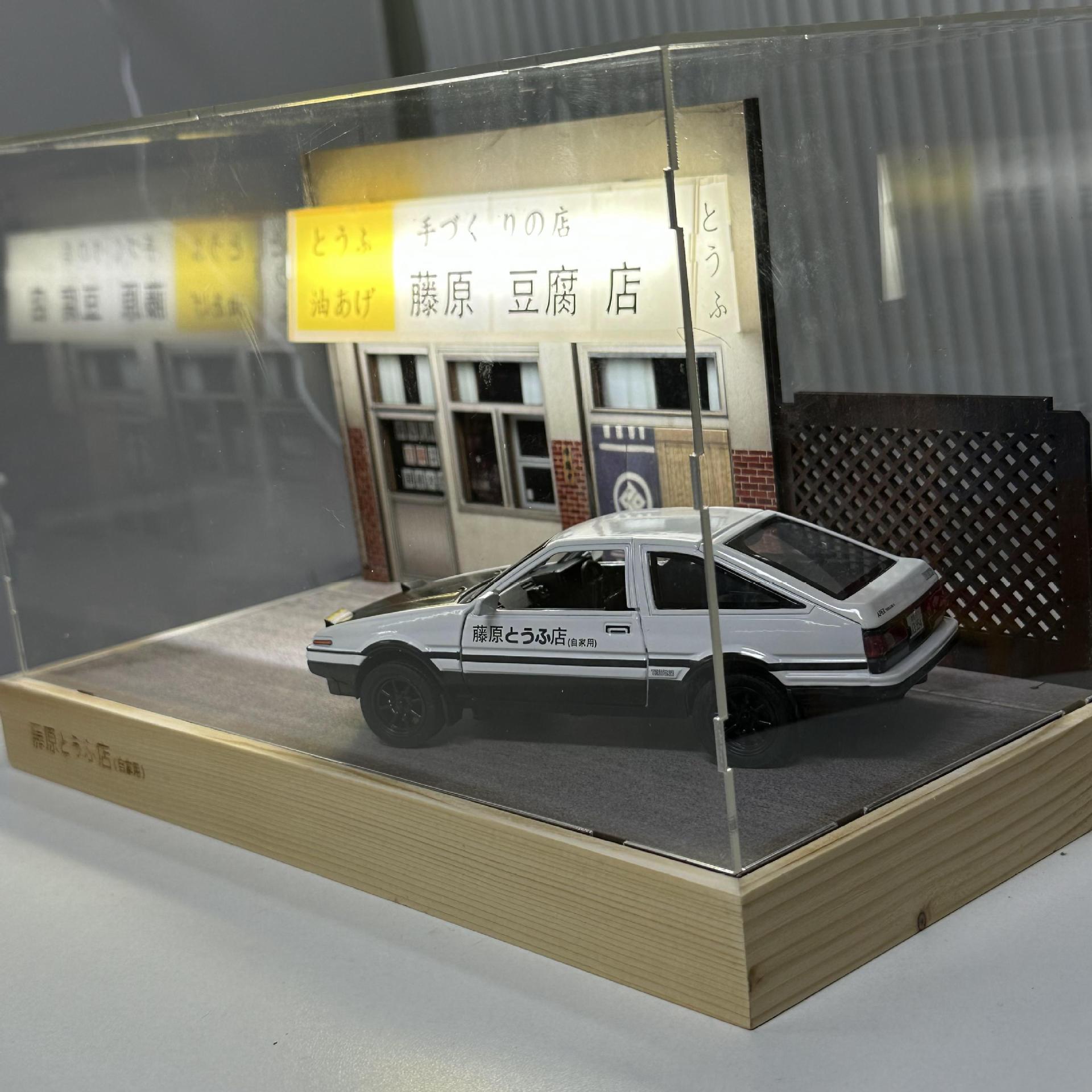 Jianyuan 1:32 fuyuan tofu tienda AE86 modelo con luz coche de juguete escena decoración soporte exhibición acrílico