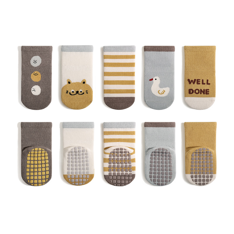 2023 invierno nuevo bebé piso calcetines interior sin hueso antideslizante dispensación niños y niñas de dibujos animados lindo niño Calcetines