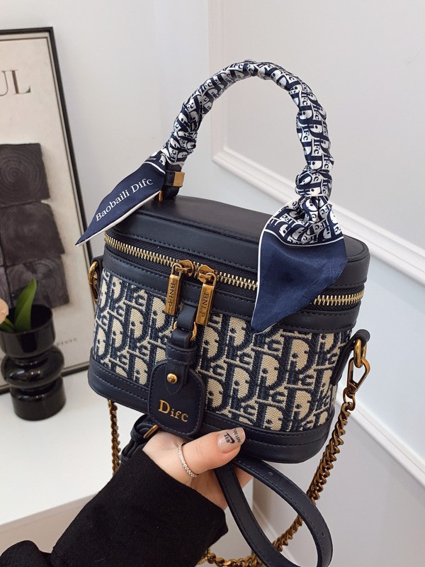 Trendy Versatile Handbag for Commuting, Stylish Cross-Border Box Bag for Women, 2026 New Model, Crossbody Bag, Shoulder Bag, Trendy