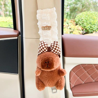 Seat belt shoulder pad | decoration - large-capibala-with-bow-1-puff-shoulder-pad