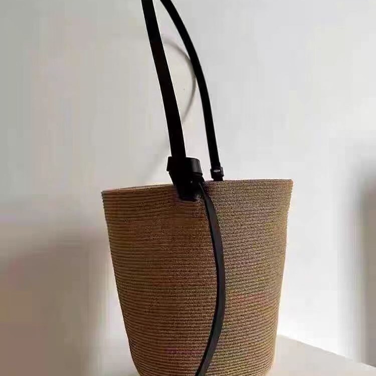Straw Bag Summer Niche Designer Bucket Bag Crossbody Single Shoulder Portable INS Beach Bag Women's Vintage 24